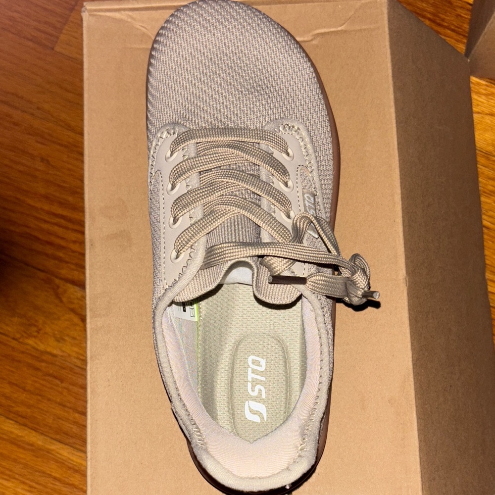 Gray STQ Sneakers size 7W